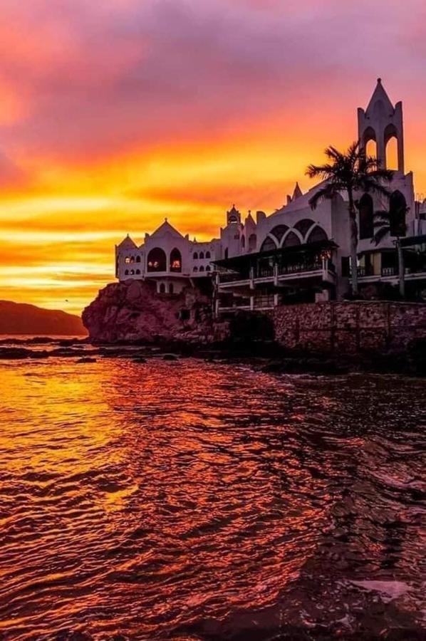 Casa Brisa Y Departamentos! A 3 Min La Playa&Malecon Villa Mazatlan Bagian luar foto
